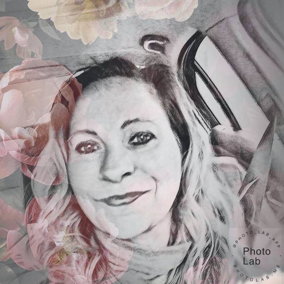 Meet your Posher, Andrea - Picture 1 of 1